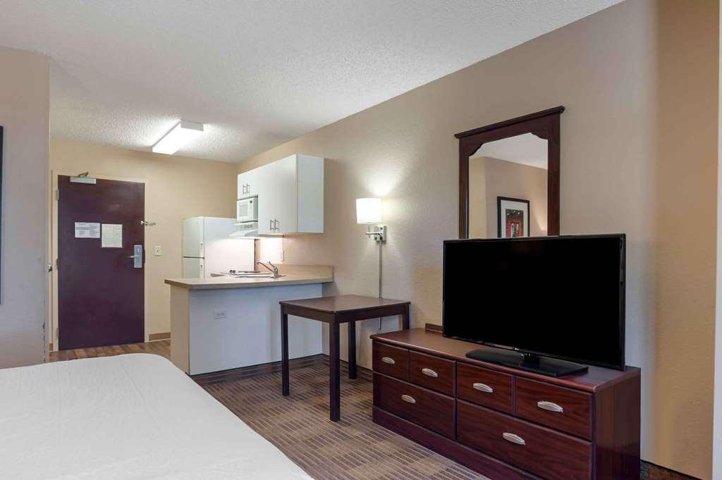 Extended Stay America Suites - Orange County - Лейк Форест Стая снимка